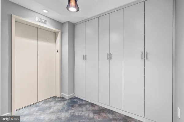 $1,275,000 | 1881 North Nash Street, Unit 612, Arlington, VA 22209