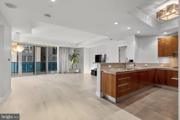 $1,275,000 | 1881 North Nash Street, Unit 612, Arlington, VA 22209