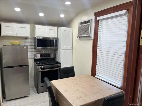 $2,450 | 91-05 107th Avenue | Liberty Heights Ward