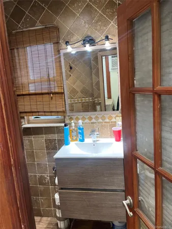 $2,450 | 91-05 107th Avenue | Liberty Heights Ward