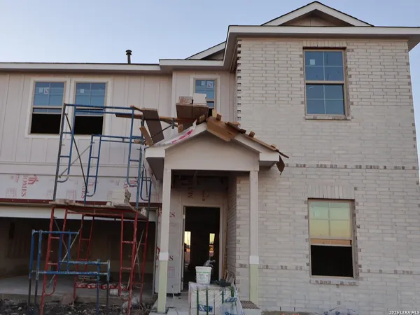 $344,990 | 4815 Rio Ruidoso, Von Ormy, TX 78073