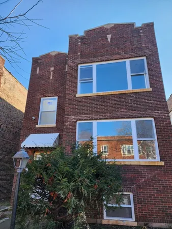 $1,900 | 1503 East 74th Place, Unit 1, Chicago, IL 60619