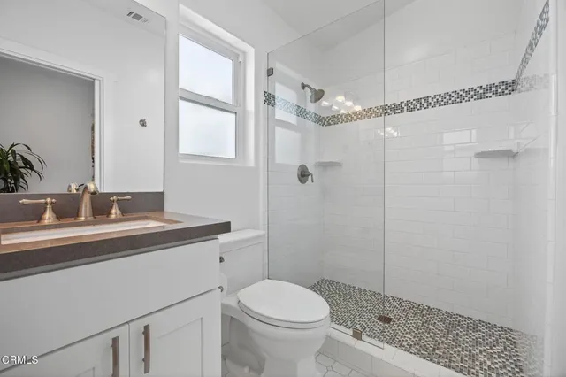 $2,995,000 | 1111 Dover Lane, Ventura, CA 93001