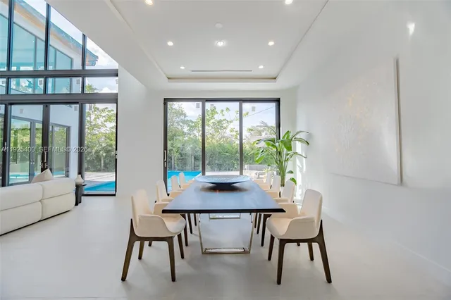 $6,990,000 | 9840 Southwest 73rd Court, Pinecrest, FL 33156