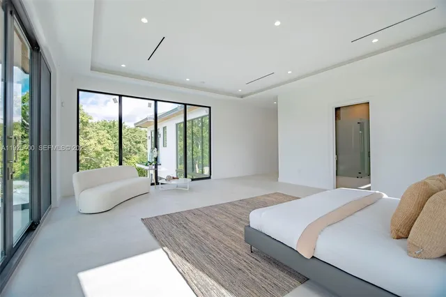 $6,990,000 | 9840 Southwest 73rd Court, Pinecrest, FL 33156