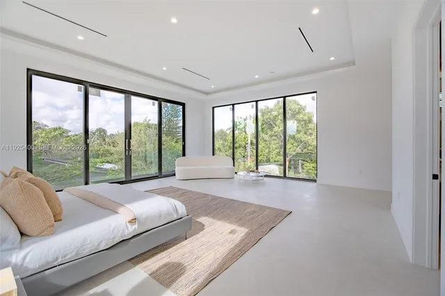 $6,990,000 | 9840 Southwest 73rd Court, Pinecrest, FL 33156