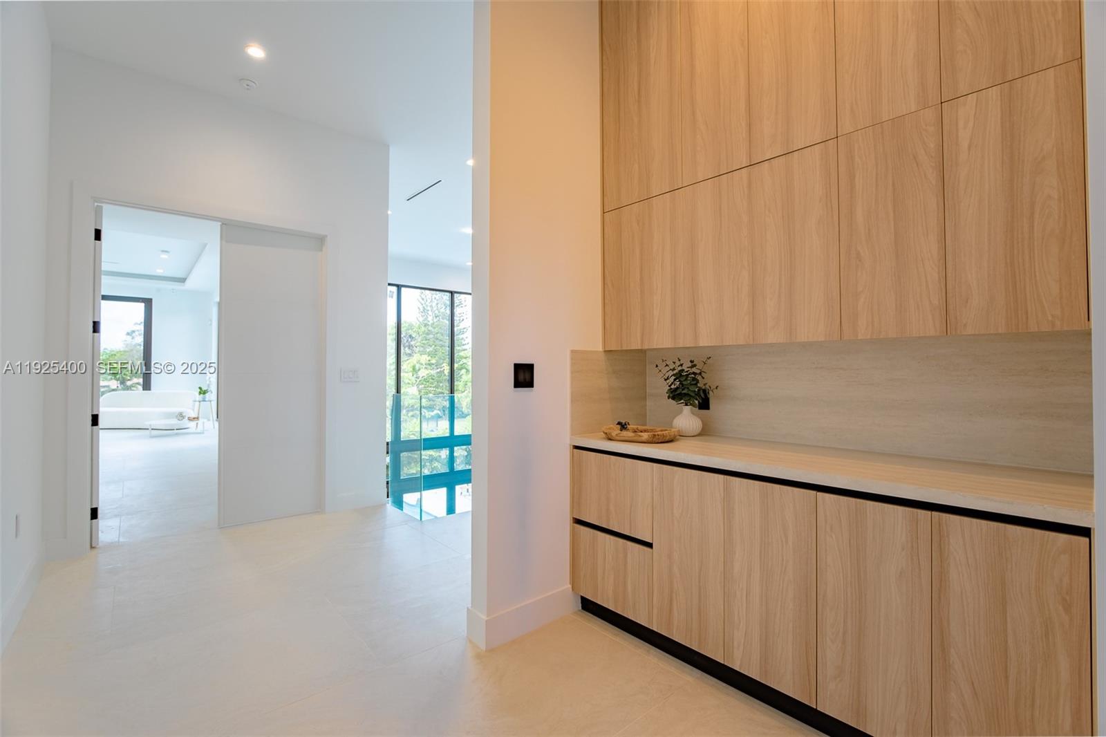 9840 Southwest 73rd Court Pinecrest, FL 33156 - Photo 44 of 64 Secondary room