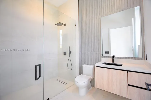 $6,990,000 | 9840 Southwest 73rd Court, Pinecrest, FL 33156