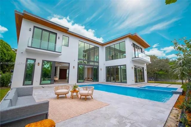 $6,990,000 | 9840 Southwest 73rd Court, Pinecrest, FL 33156