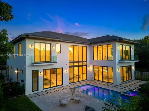 $6,990,000 | 9840 Southwest 73rd Court, Pinecrest, FL 33156