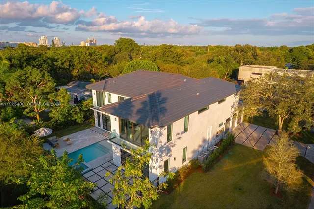 $6,990,000 | 9840 Southwest 73rd Court, Pinecrest, FL 33156