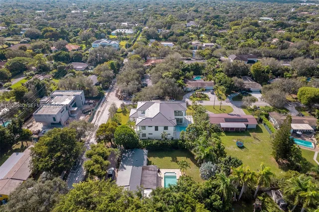 $6,990,000 | 9840 Southwest 73rd Court, Pinecrest, FL 33156