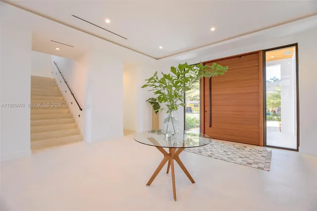 $6,990,000 | 9840 Southwest 73rd Court, Pinecrest, FL 33156