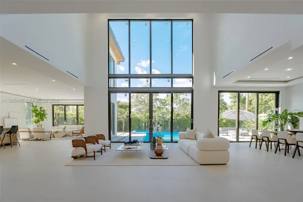 $6,990,000 | 9840 Southwest 73rd Court, Pinecrest, FL 33156
