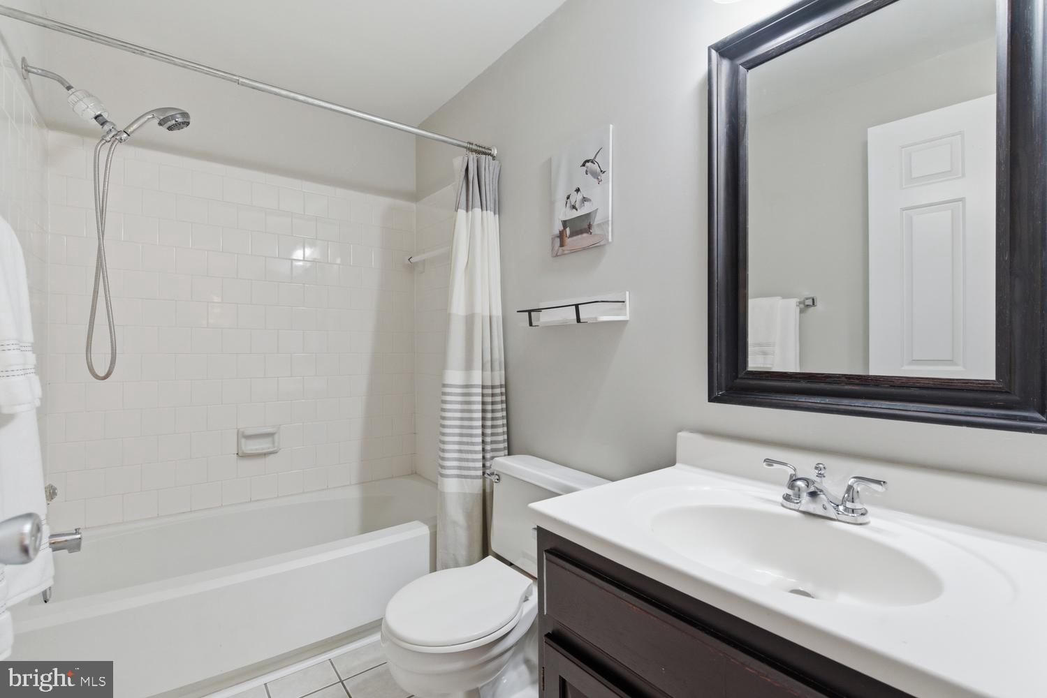 10601 Reed's Landing Circle Burke, VA 22015 - Photo 26 of 45 Upper level full bath