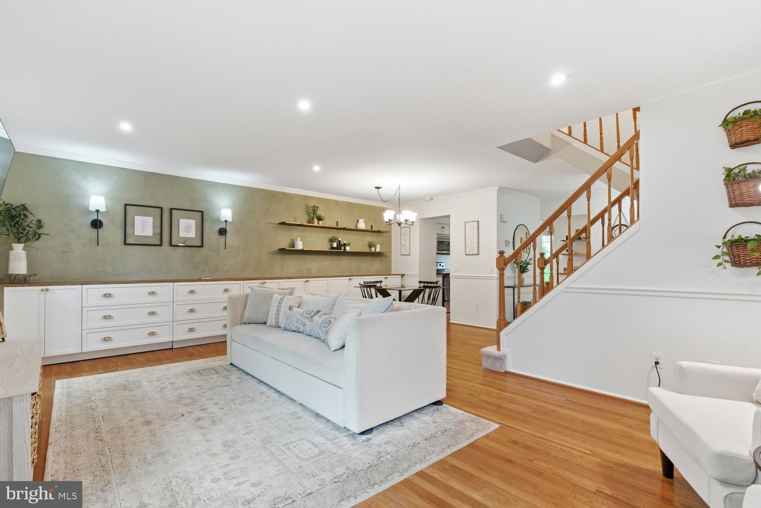 10601 Reed's Landing Circle Burke, VA 22015 - Photo 3 of 45 Main level with lots of built in storage