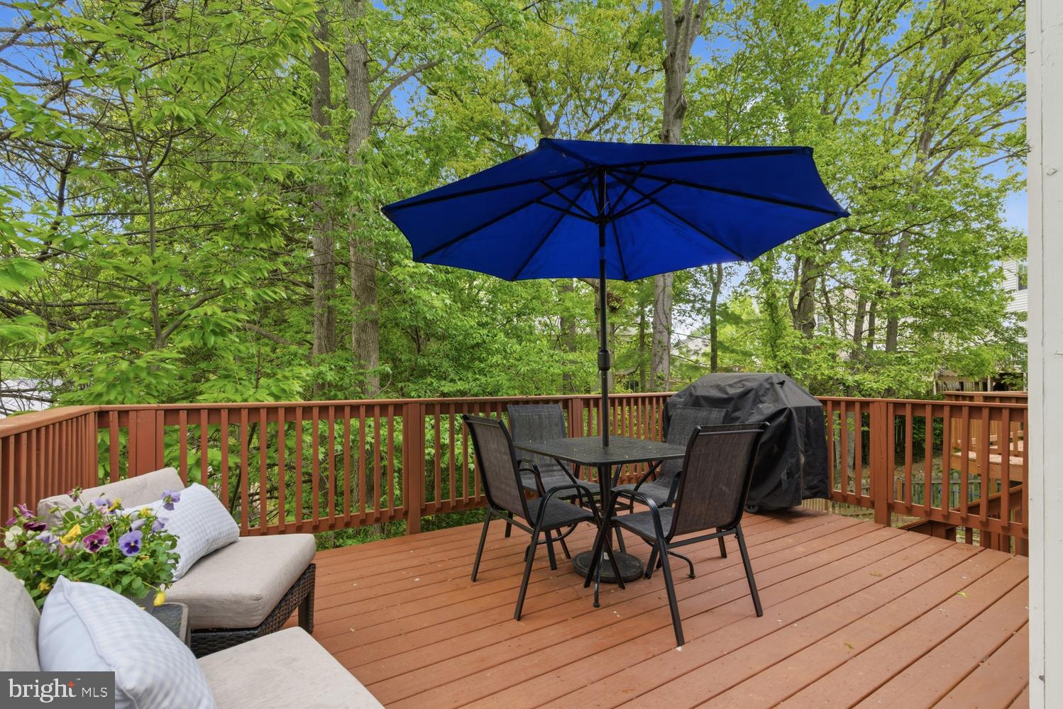 10601 Reed's Landing Circle Burke, VA 22015 - Photo 36 of 45 Large deck with privacy