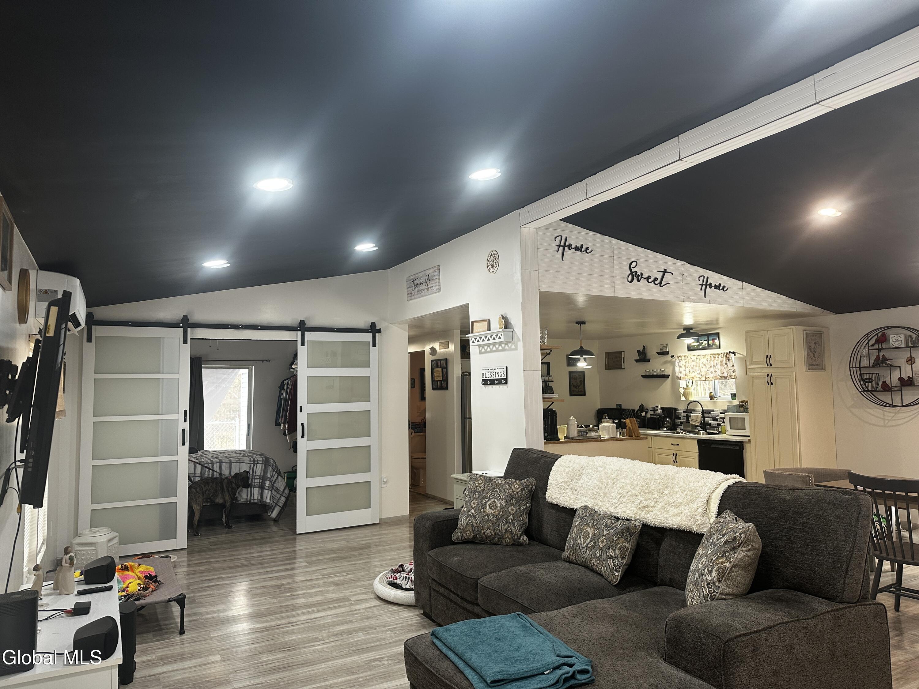 1073 Middleline Road Ballston Spa, NY 12020 - Photo 7 of 26 IMG_6251