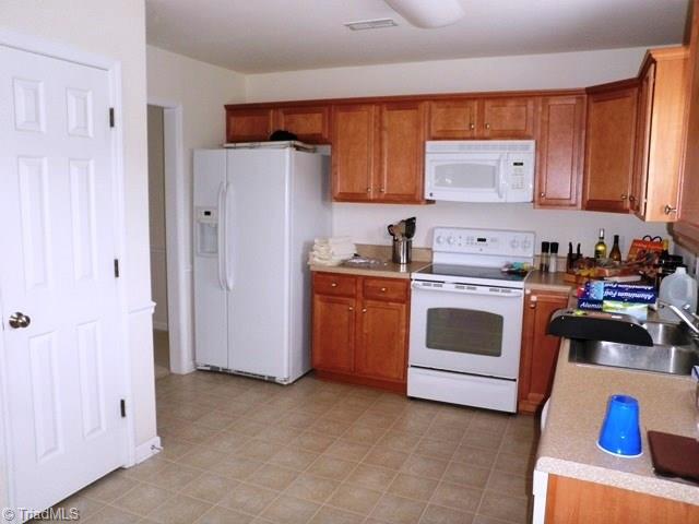 5886 Sunny Ridge Trail Clemmons, NC 27012 - Photo 2 of 9 Gallery Image 2