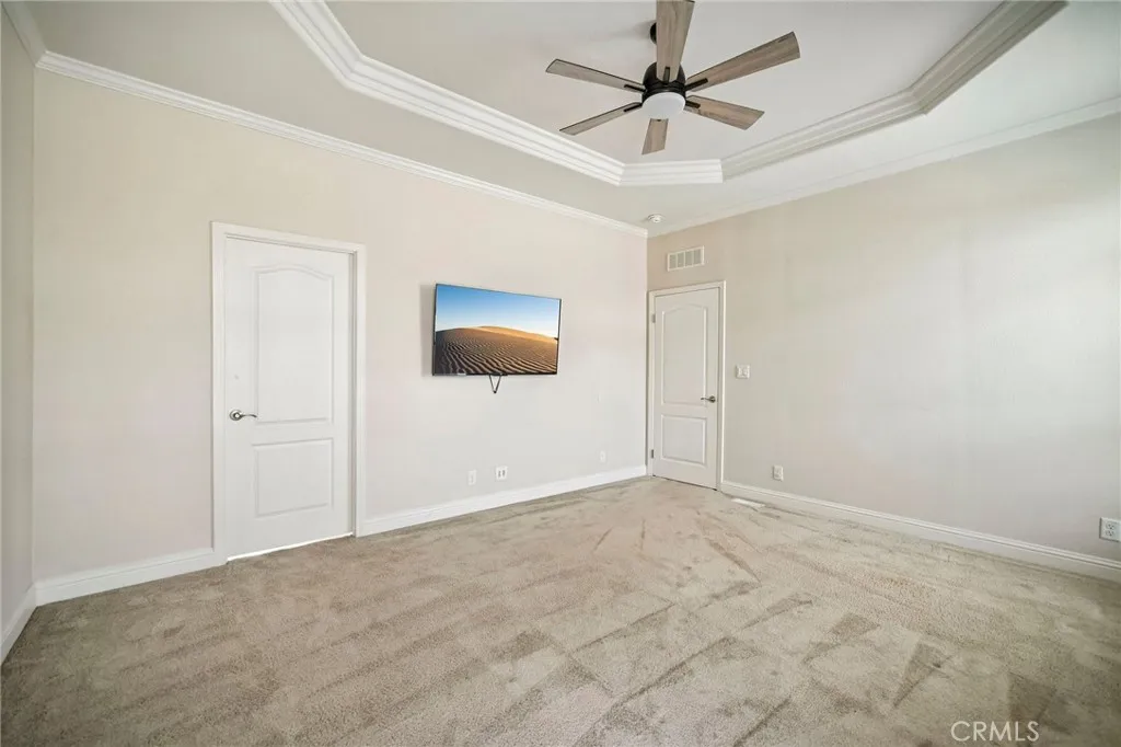 250 East Telegraph Road, Unit 307 Fillmore, CA 93015 - Photo 25 of 36 a view of an empty room