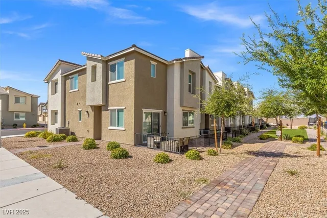 $2,040 | 2628 Blazing Blue Avenue, North Las Vegas, NV 89086