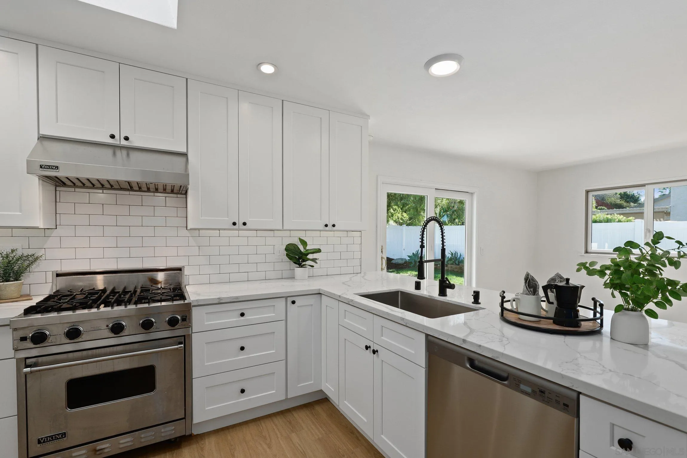 4112 Beach Bluff Road Carlsbad, CA 92008 - Photo 11 of 40 Gallery Image 11