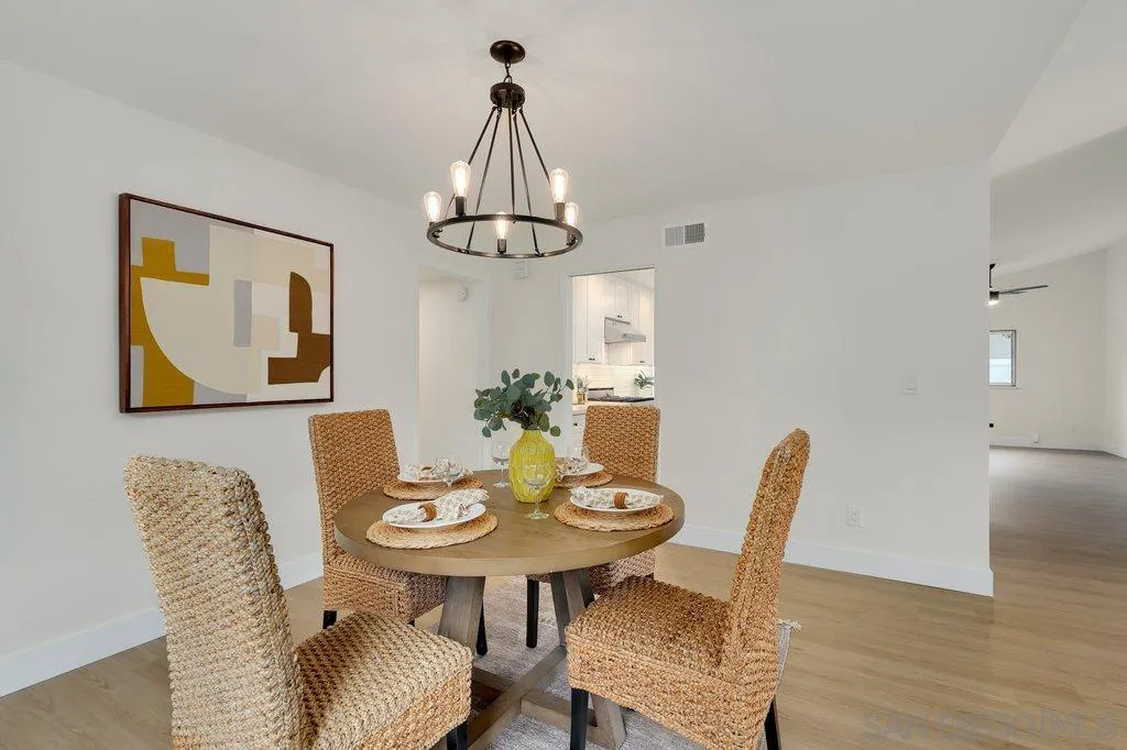 4112 Beach Bluff Road Carlsbad, CA 92008 - Photo 7 of 40 Gallery Image 7
