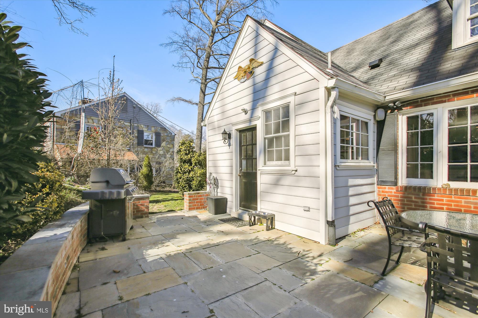 5950 Wilton Road Alexandria, VA 22310 - Photo 25 of 97 Access to sunny patio from kitchen
