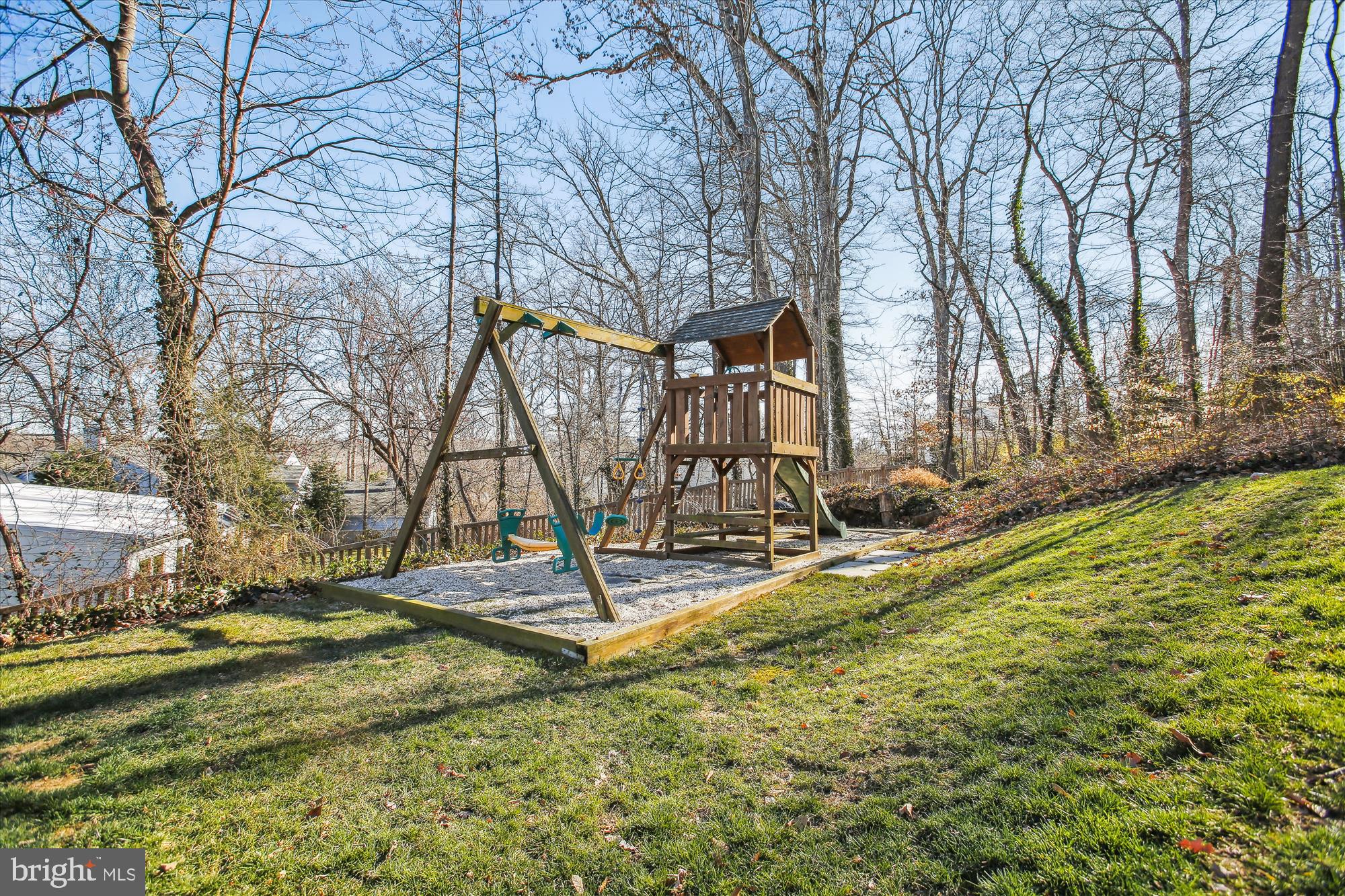 5950 Wilton Road Alexandria, VA 22310 - Photo 39 of 97 Inviting backyard