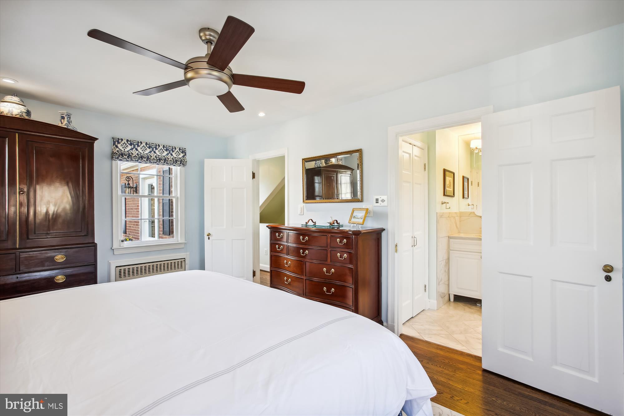 5950 Wilton Road Alexandria, VA 22310 - Photo 45 of 97 Primary bedroom on the main level