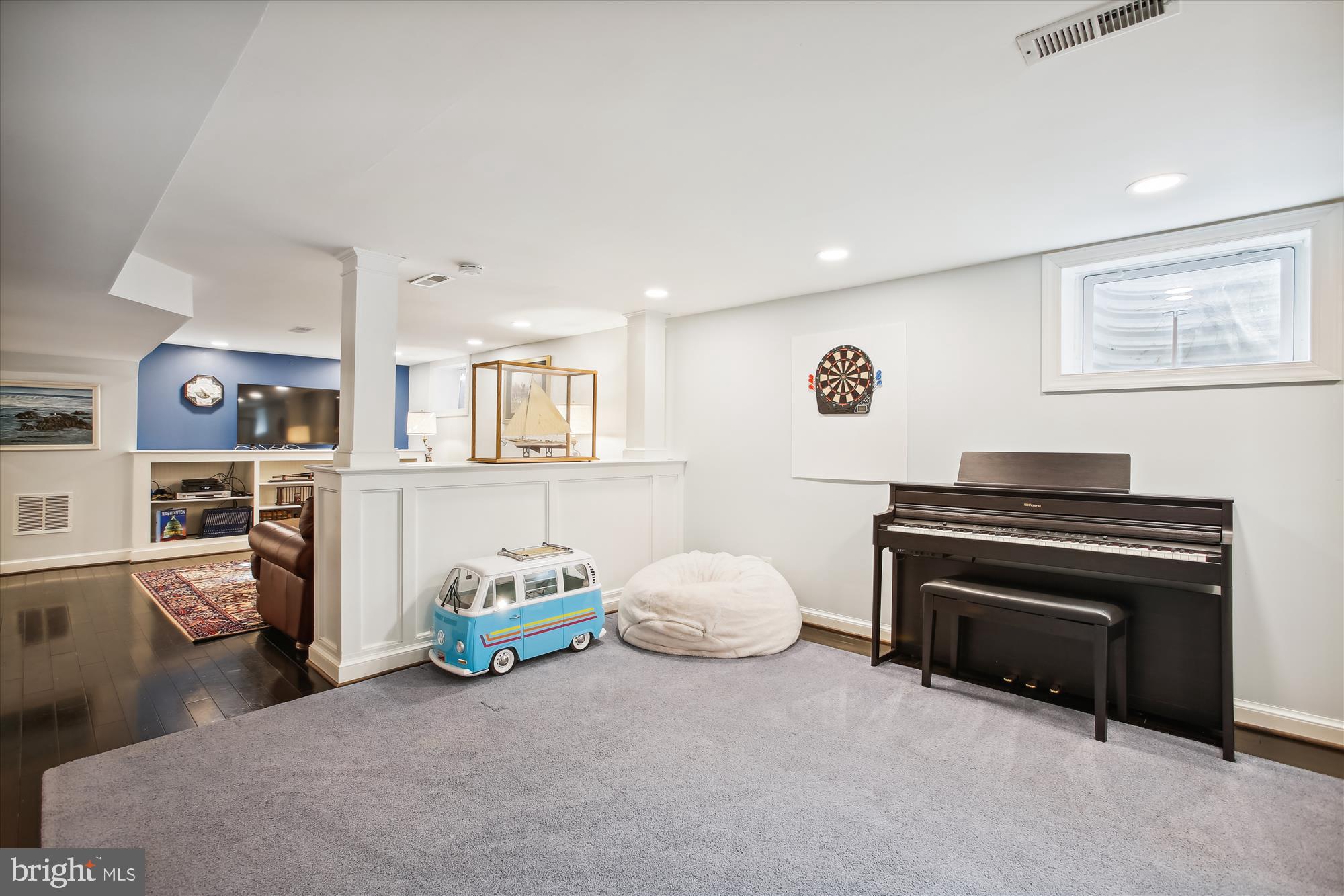 5950 Wilton Road Alexandria, VA 22310 - Photo 69 of 97 Large Family Room with 2 seating/play areas