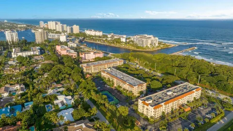 $499,500 | 950 Ponce De Leon Road, Unit 109, Boca Raton, FL 33432