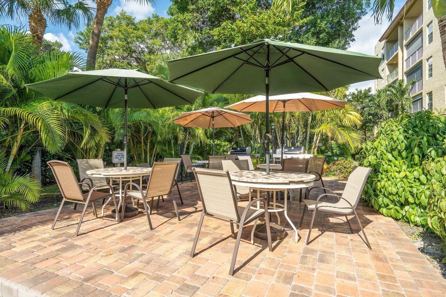 950 Ponce De Leon Road, Unit 109 Boca Raton, FL 33432 - Photo 31 of 39 BBQ Grill