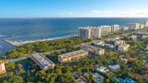 $499,500 | 950 Ponce De Leon Road, Unit 109, Boca Raton, FL 33432
