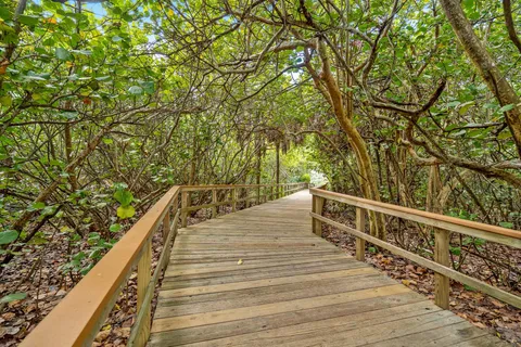 $499,500 | 950 Ponce De Leon Road, Unit 109, Boca Raton, FL 33432