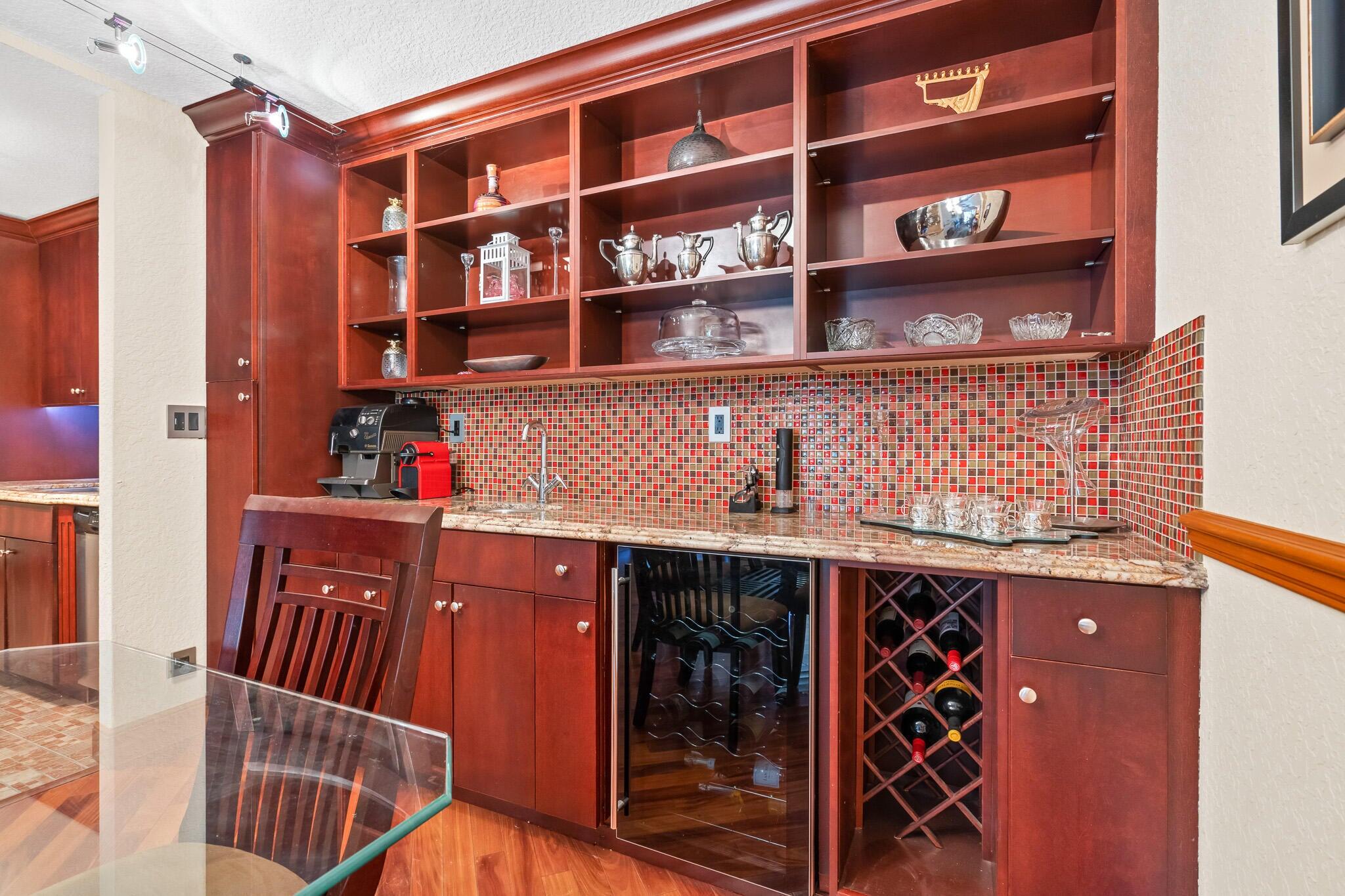 950 Ponce De Leon Road, Unit 109 Boca Raton, FL 33432 - Photo 10 of 39 Bar