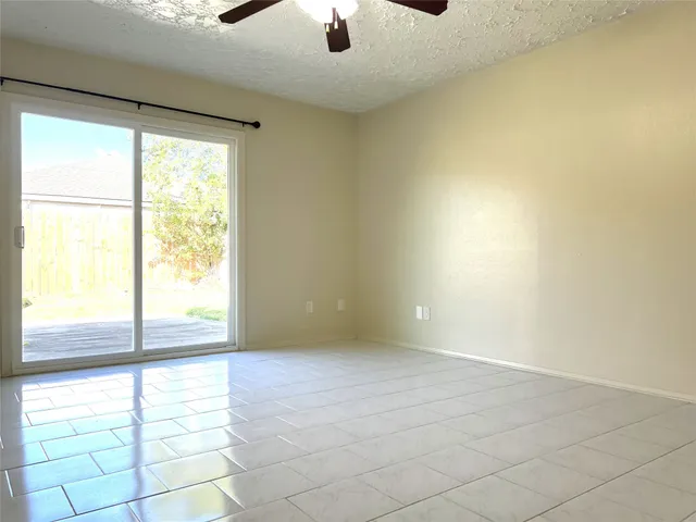 $268,000 | 3710 Embarcadero Drive, Houston, TX 77082