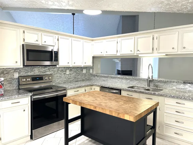 $268,000 | 3710 Embarcadero Drive, Houston, TX 77082