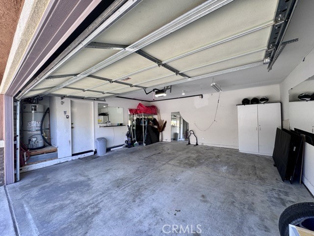 33423 Winston Way, Unit C Temecula, CA 92592 - Photo 38 of 39 a view of a garage