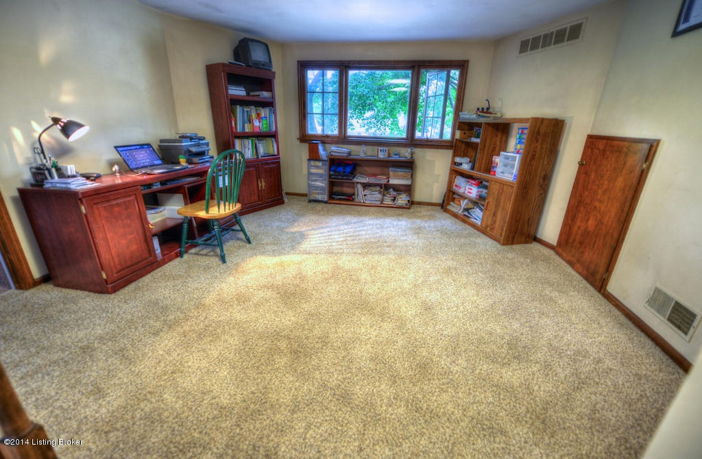 4615 Beaver Road Louisville, KY 40207 - Photo 21 of 36 4615 Beaver Road 27