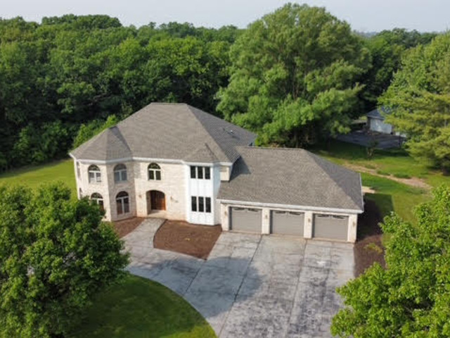 501 Bryan Trail New Lenox, IL 60451 - Photo 1 of 24 front view of a house with a yard