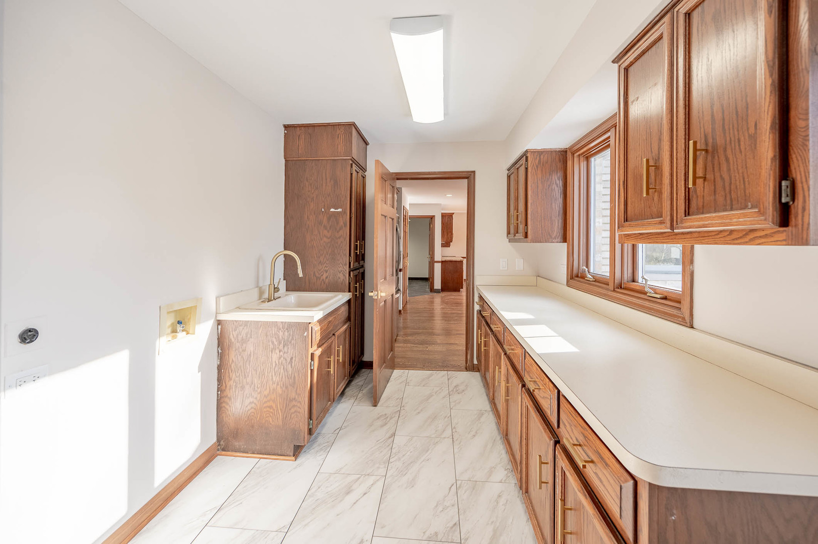 501 Bryan Trail New Lenox, IL 60451 - Photo 11 of 24 a spacious bathroom with a tub double vanity sink and a mirror