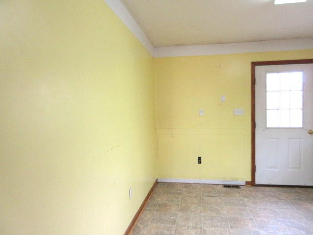 213 Emory Heights Road Harriman, TN 37748 - Photo 5 of 12 dinning room