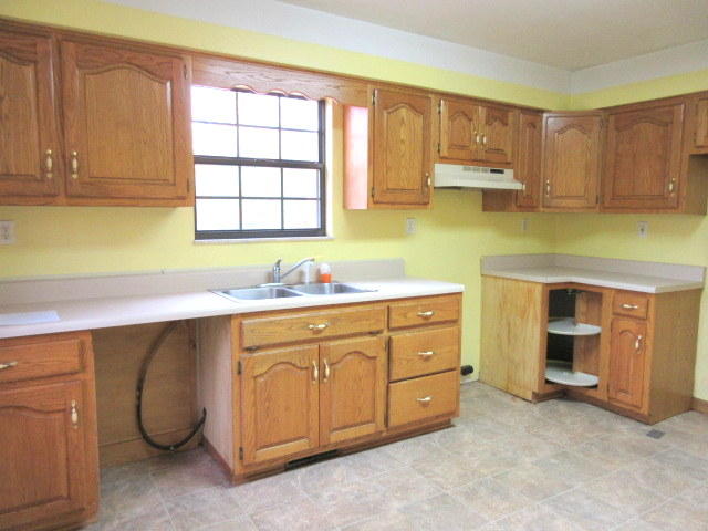 213 Emory Heights Road Harriman, TN 37748 - Photo 7 of 12 kitchen view 2