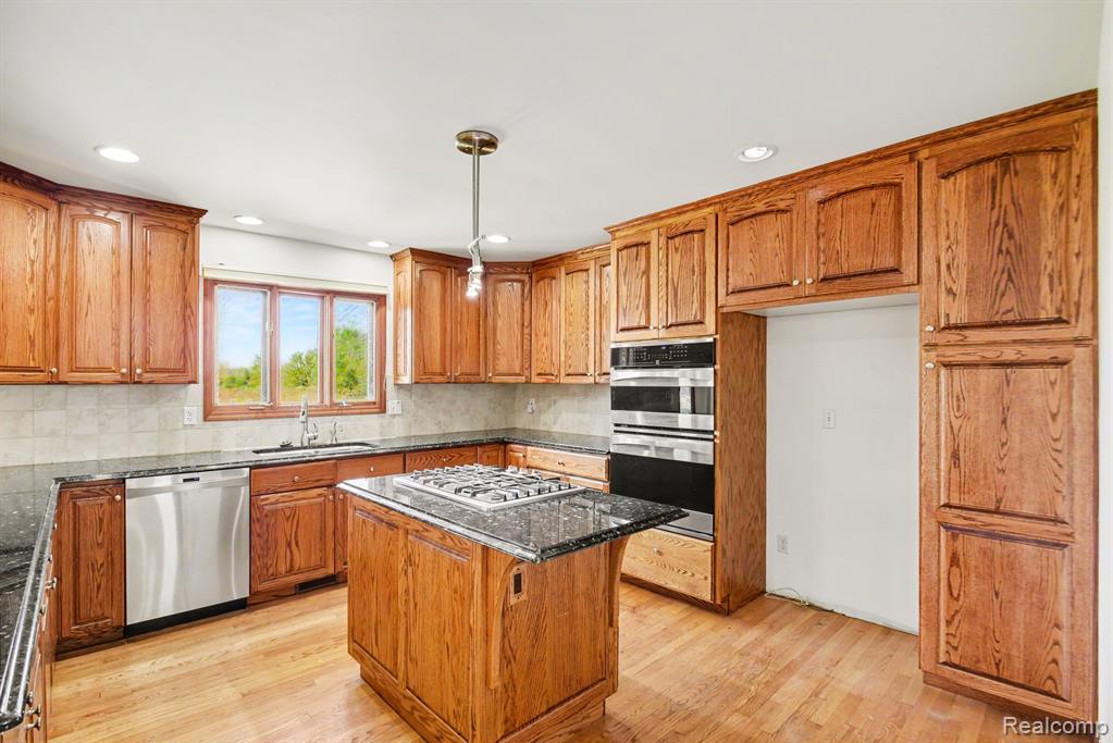 13519 Foley Road Capac, MI 48014 - Photo 9 of 34