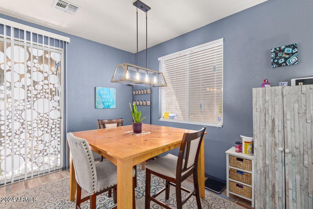 1509 East Chipman Road Phoenix, AZ 85040 - Photo 5 of 25 dining
