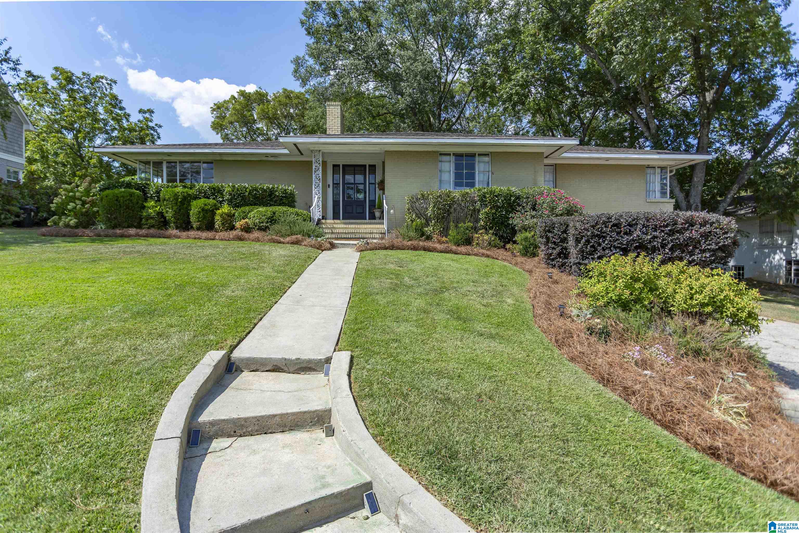 2216 Chestnut Road Birmingham, AL 35216 - Photo 1 of 23 Gallery Image 1