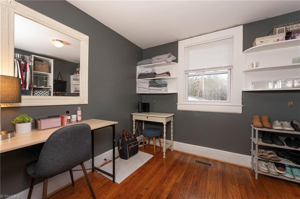 4770 New Walkertown Road Walkertown, NC 27051 - Photo 14 of 27