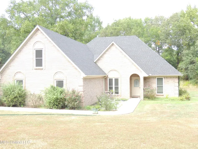 $315,000 | 2780 North Crockett Road, Senatobia, MS 38668