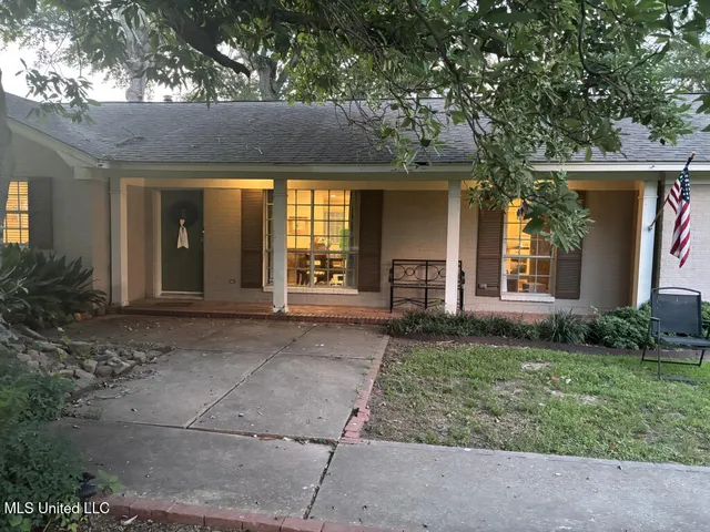 $195,000 | 706 West Gresham Street, Indianola, MS 38751